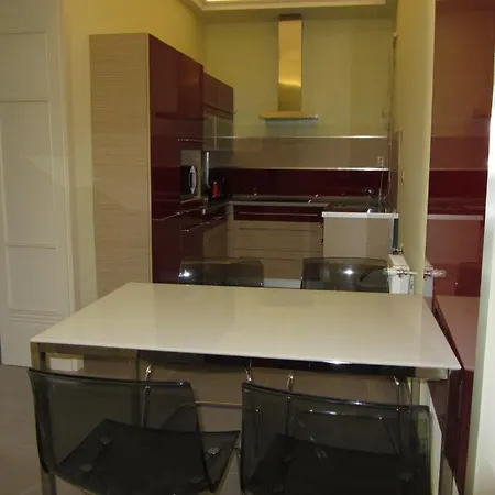 Viola Apartman *